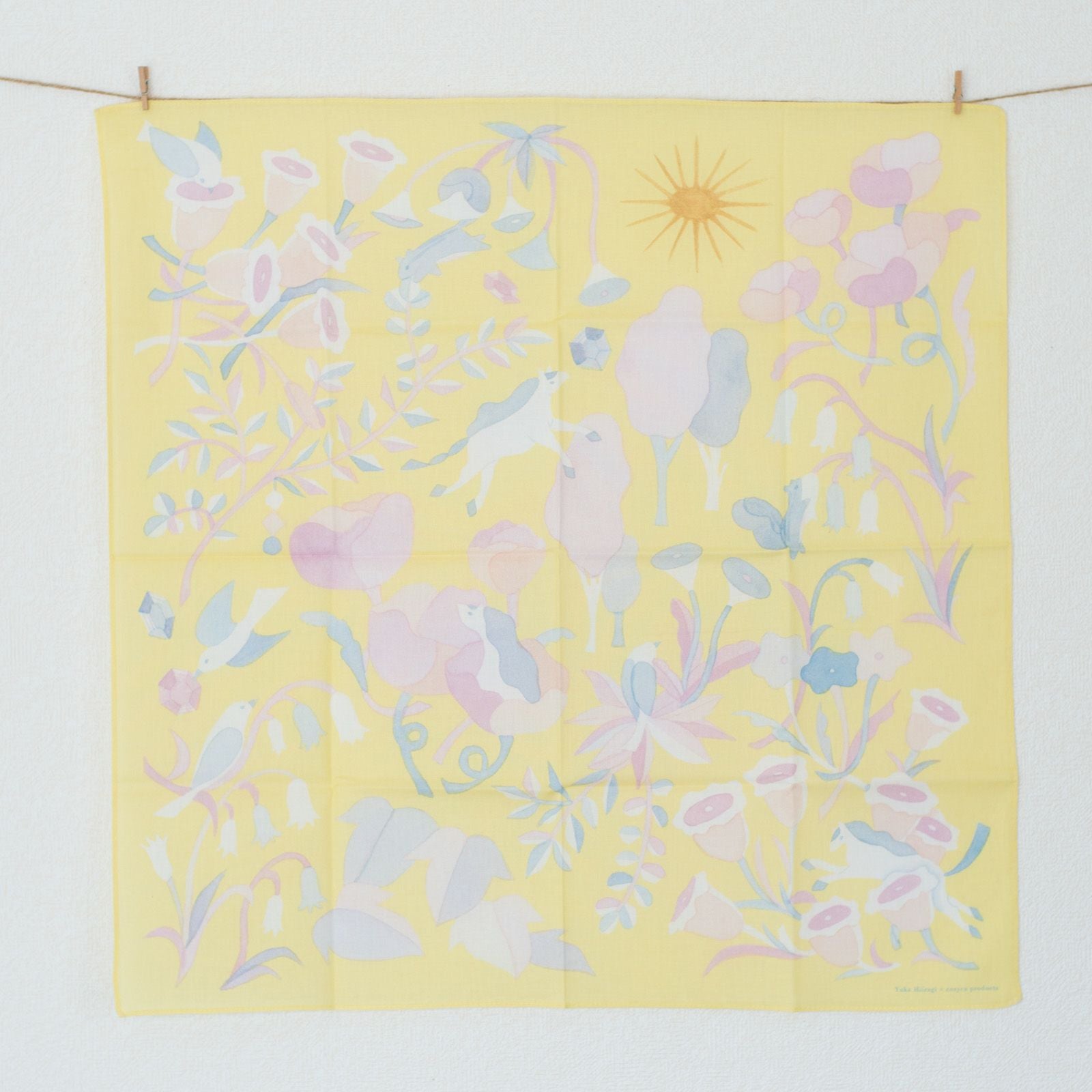 柊有花・ハンカチ「花とワルツ」