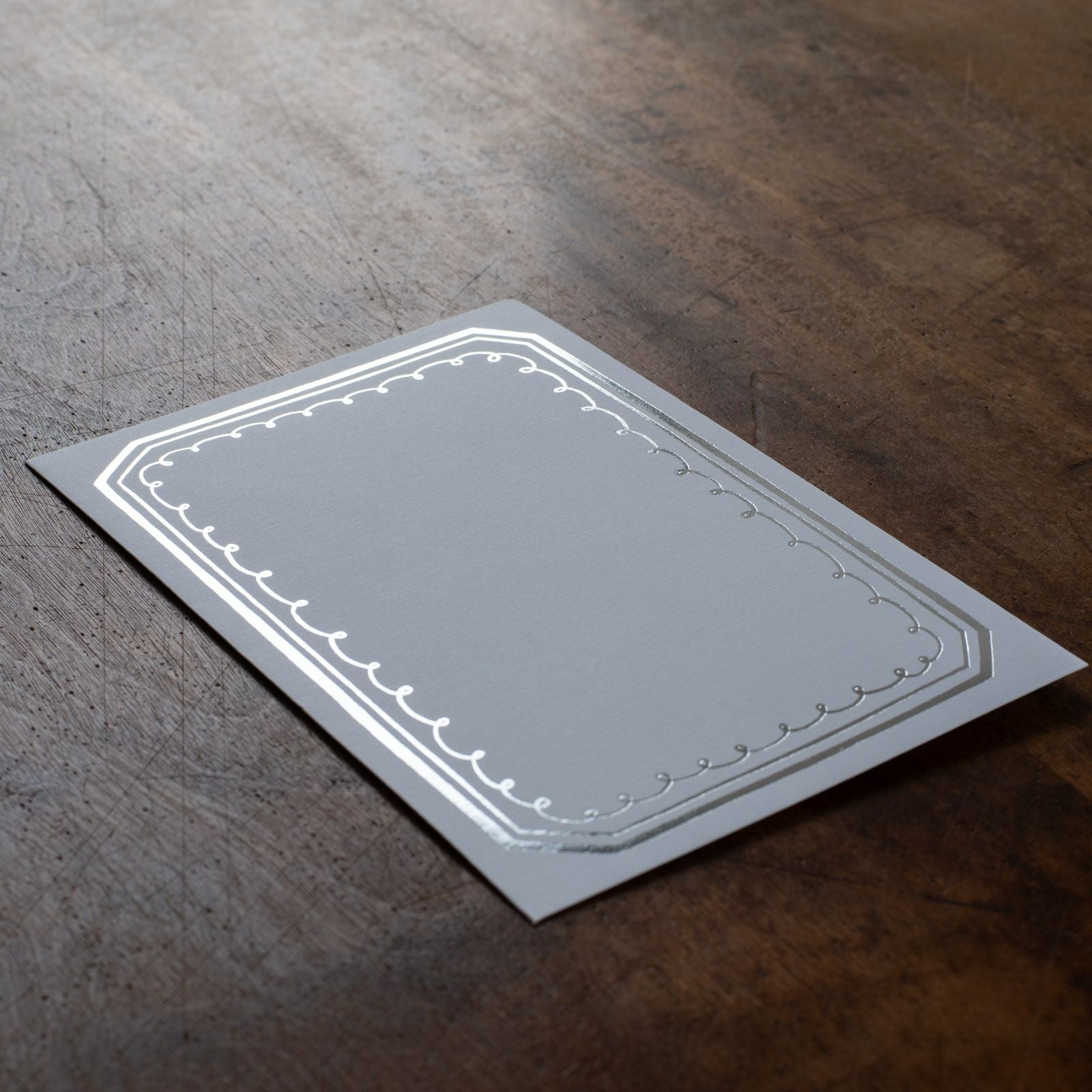 表現社 cozyca products｜福岡麻利子・バースデーカード「リスのケーキ