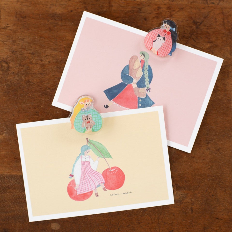 手紙社｜cotori cotori・リバーシブルアクリルクリップ「かわいいだっこ」