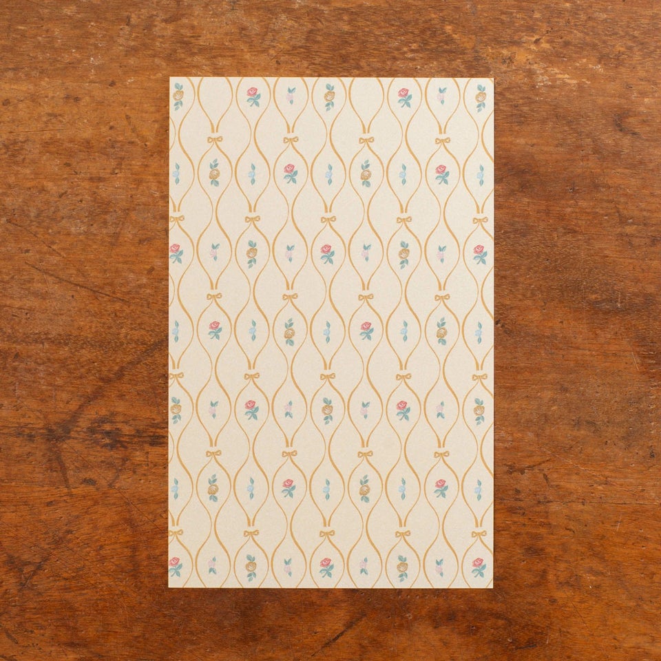 お花がたくさん描かれたメモ