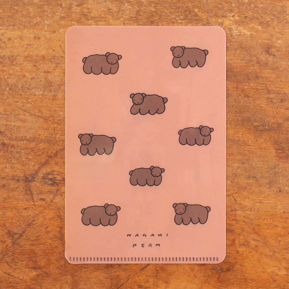 くまがたくさんいるデザイン