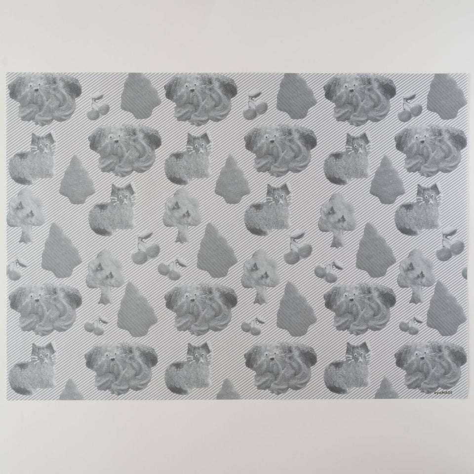 oyaMADEさんのワンコとニャンコのシンプルな包装紙