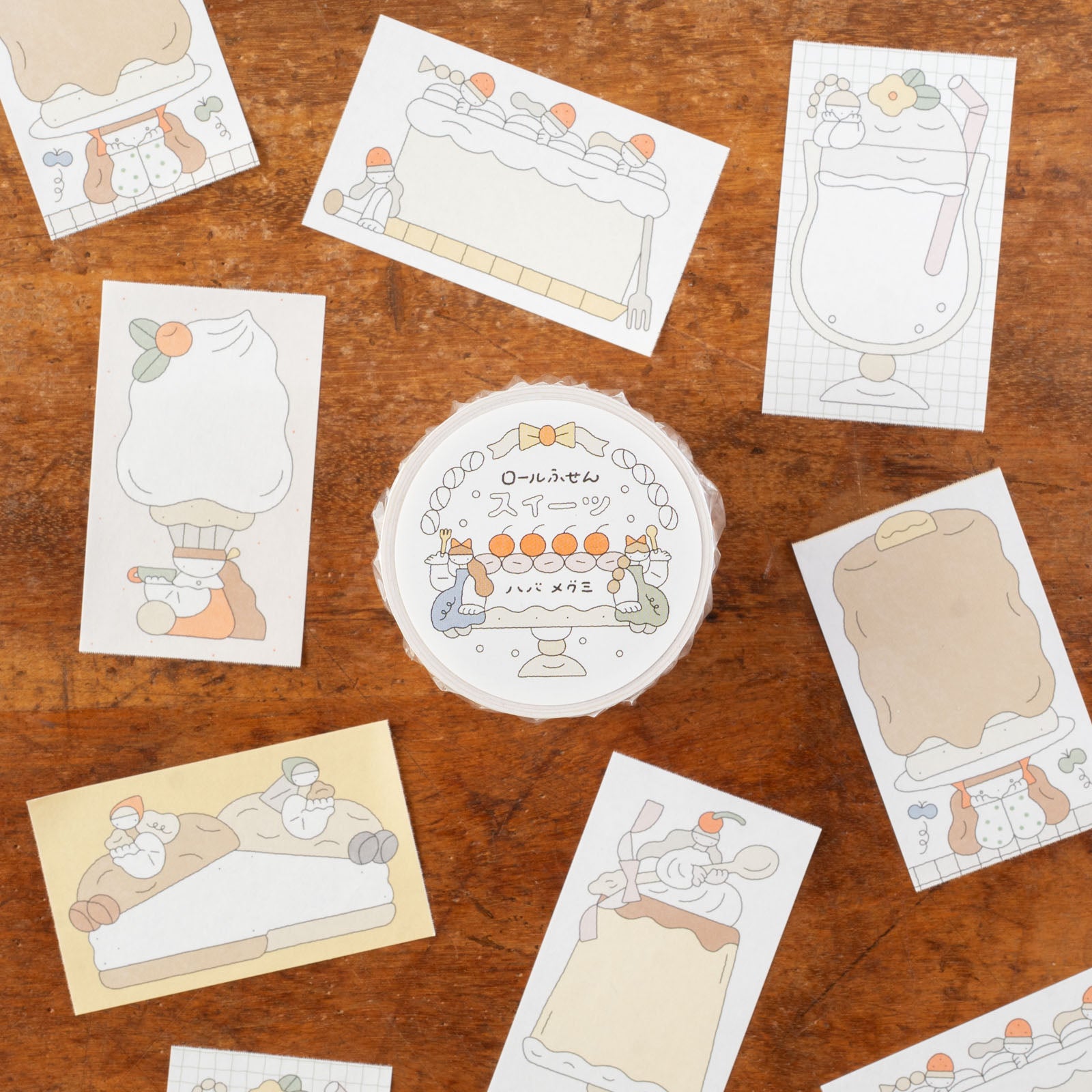 ケーキやプリンやアイスが描かれたデザイン