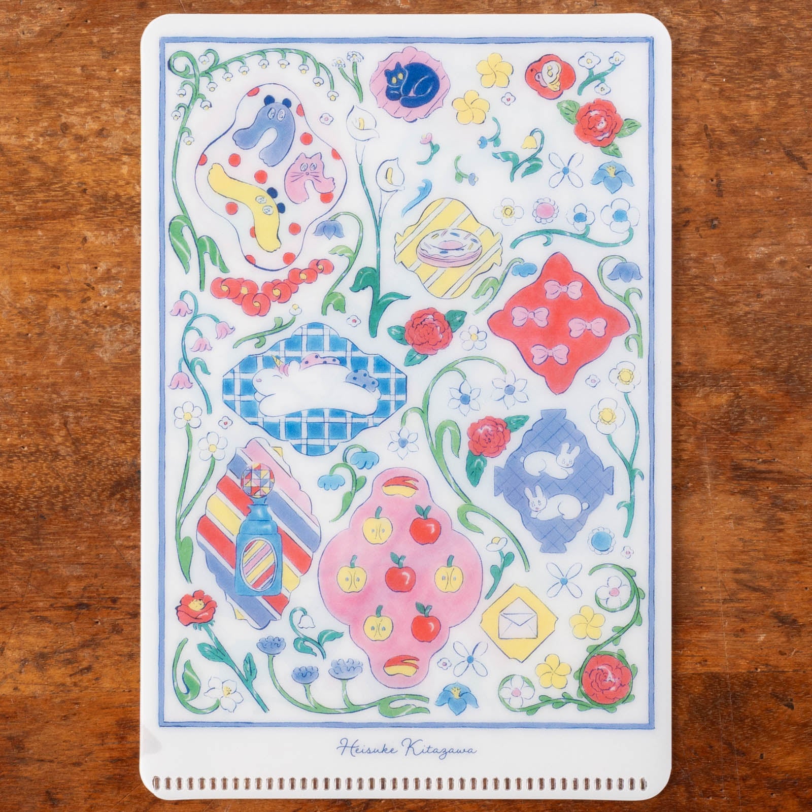 華やかなデザインのミニクリアファイル