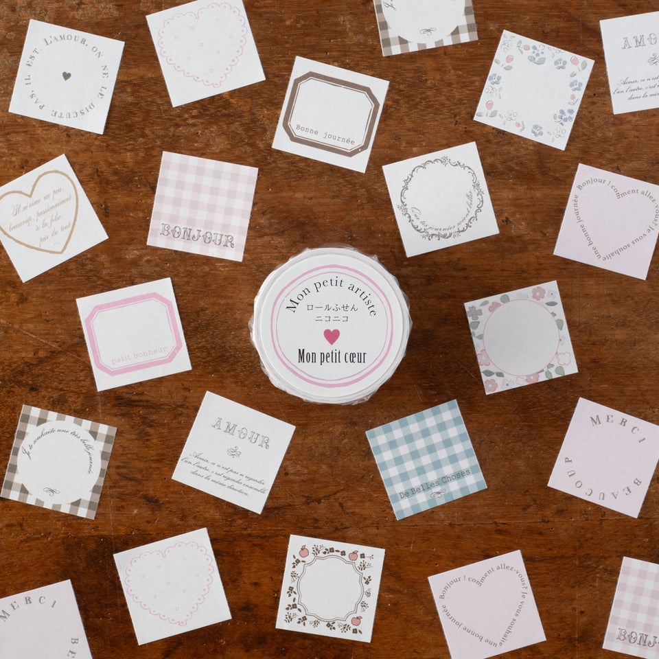 ハートやチェックやフレームががかわいいデザイン