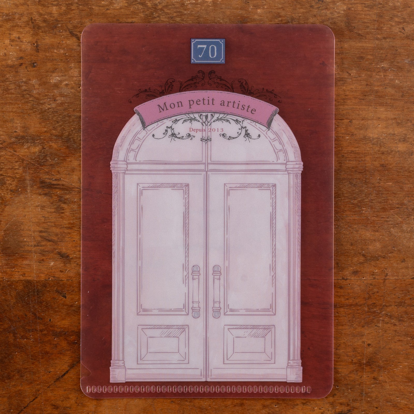 おしゃれなドアが描かれたデザイン