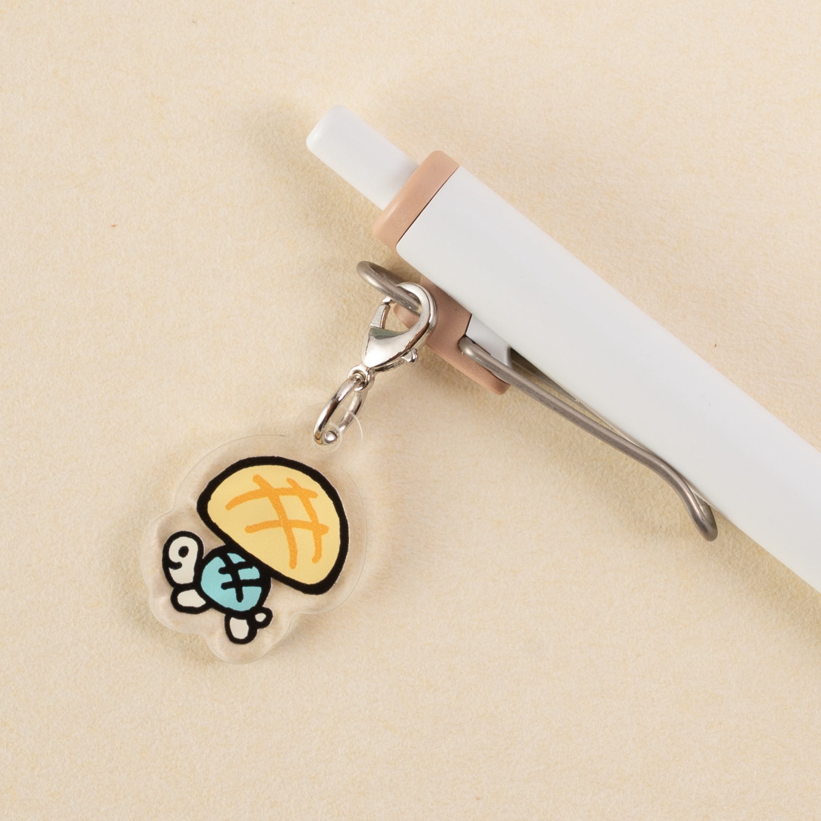 手紙社｜コマツタスク・アクリルチャーム「TURTLE MELONPAN CHARM