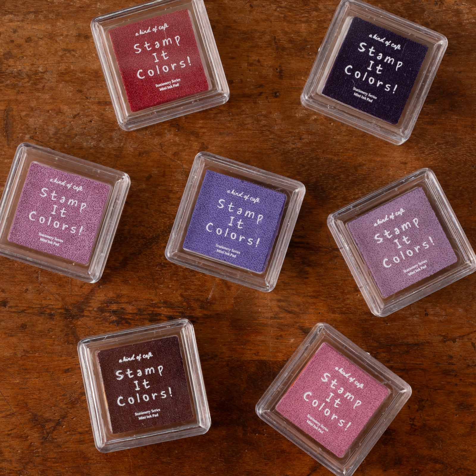 什物 a kind of cafeさんの豊富なパープルカラーが心ときめくインクパッド